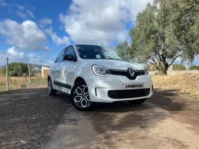 Vendo Renault Twingo 2022 - 15750 EUR, 11000 km - AUTO.MOTO.pt