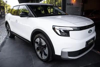 Vendo Ford Explorer 2024 - 39990 EUR, 15628 km - AUTO.MOTO.pt