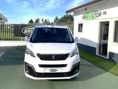 Vendo Peugeot Traveller 2018 - 28990 EUR, 151058 km - AUTO.MOTO.pt