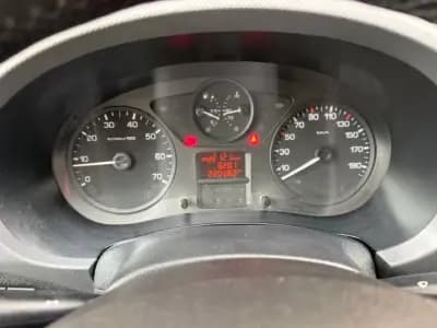 Vendo Citroën Berlingo 2015 - 8900 EUR, 221000 km - AUTO.MOTO.pt