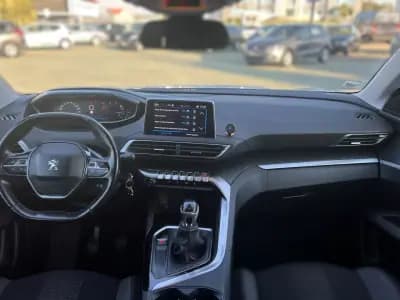 Sell Peugeot 3008 2019 - 23990 EUR, 115267 km - AUTO.MOTO.pt