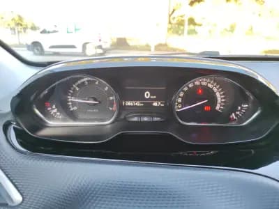 Vendo Peugeot 2008 2013 - 11900 EUR, 98000 km - AUTO.MOTO.pt