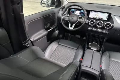 Vendo Mercedes-Benz GLA 250 2022 - 34950 EUR, 58115 km - AUTO.MOTO.pt