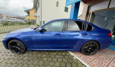 Vendo BMW 320 2021 - 32950 EUR, 49000 km - AUTO.MOTO.pt