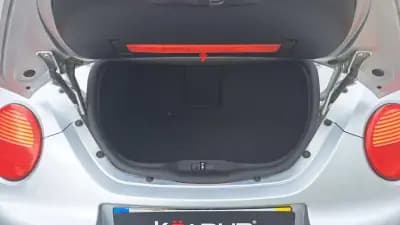 Vendo Volkswagen New Beetle Cabriolet 2004 - 9890 EUR, 127830 km - AUTO.MOTO.pt