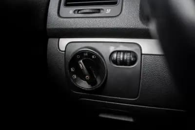 Vendo Volkswagen Golf 2003 - 4900 EUR, 208740 km - AUTO.MOTO.pt