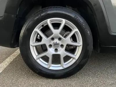 Sell Jeep Renegade 2023 - 18900 EUR, 68317 km - AUTO.MOTO.pt