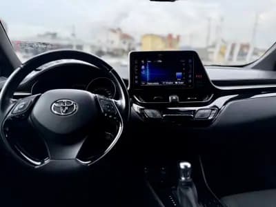 Vendo Toyota C-HR 2019 - 23950 EUR, 84000 km - AUTO.MOTO.pt
