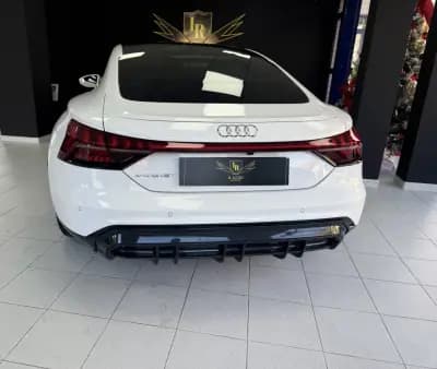 Vendo Audi e-tron GT 2023 - 62500 EUR, 53927 km - AUTO.MOTO.pt