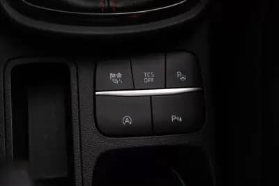 Vendo Ford Puma 2022 - 17499 EUR, 78000 km - AUTO.MOTO.pt