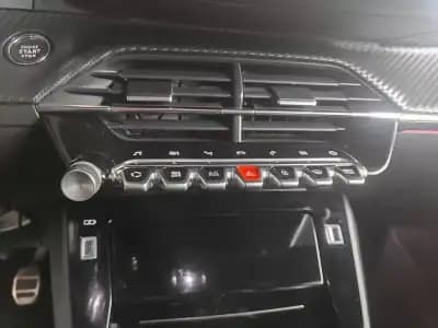 Sell Peugeot 208 2020 - 13750 EUR, 61000 km - AUTO.MOTO.pt