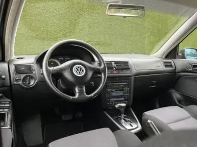 Vendo Volkswagen Golf 2002 - 5900 EUR, 257000 km - AUTO.MOTO.pt