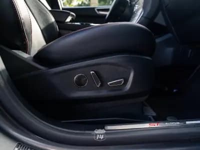 Vendo Ford S-Max 2022 - 34990 EUR, 176600 km - AUTO.MOTO.pt