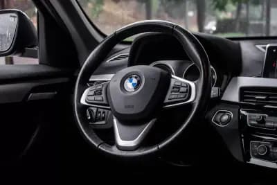 Vendo BMW X1 2020 - 23500 EUR, 111485 km - AUTO.MOTO.pt