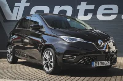Vendo Renault Zoe 2022 - 19880 EUR, 5620 km - AUTO.MOTO.pt