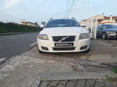 Sell Volvo V50 2009 - 6900 EUR, 276300 km - AUTO.MOTO.pt