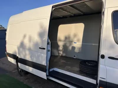 Vendo Mercedes-Benz Sprinter 2014 - 16900 EUR, 190000 km - AUTO.MOTO.pt