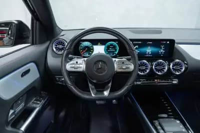 Vendo Mercedes-Benz EQA 2022 - 38950 EUR, 48000 km - AUTO.MOTO.pt