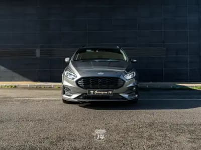 Vendo Ford S-Max 2022 - 34990 EUR, 176600 km - AUTO.MOTO.pt