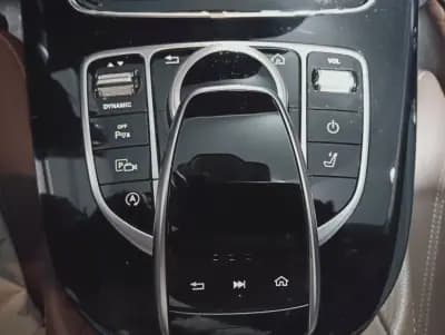 Sell Mercedes-Benz E 220 2017 - 21990 EUR, 249791 km - AUTO.MOTO.pt