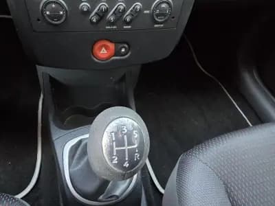 Vendo Renault Clio Break 2008 - 3999 EUR, 208437 km - AUTO.MOTO.pt