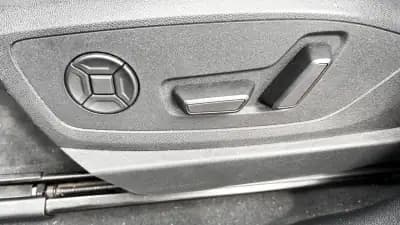 Vendo Audi e-tron Sportback 2020 - 35000 EUR, 58000 km - AUTO.MOTO.pt