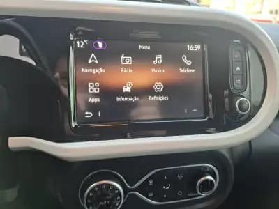 Vendo Renault Twingo 2022 - 12990 EUR, 51026 km - AUTO.MOTO.pt