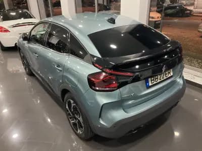 Vendo Citroën C4 2023 - 21500 EUR, 14397 km - AUTO.MOTO.pt