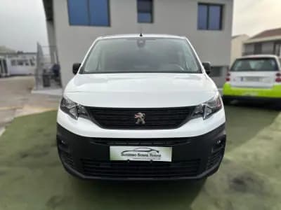 Vendo Peugeot Partner 2020 - 17990 EUR, 116800 km - AUTO.MOTO.pt