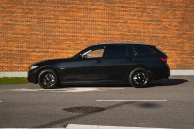 Vendo BMW 330 2022 - 30000 EUR, 154565 km - AUTO.MOTO.pt