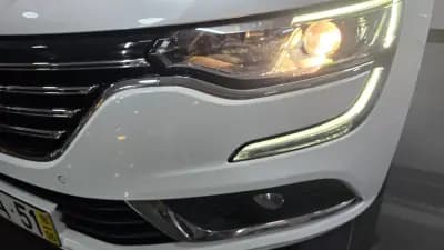 Vendo Renault Talisman 2016 - 14990 EUR, 107000 km - AUTO.MOTO.pt