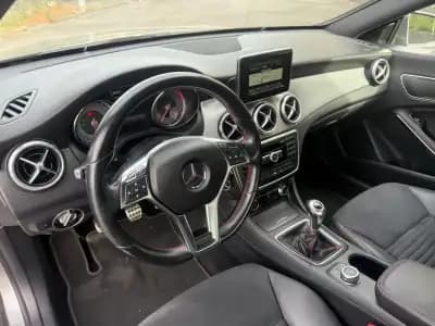 Vendo Mercedes-Benz CLA 180 2014 - 16450 EUR, 205000 km - AUTO.MOTO.pt