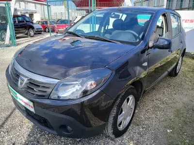 Vendo Dacia Sandero 2012 - 5750 EUR, 158792 km - AUTO.MOTO.pt