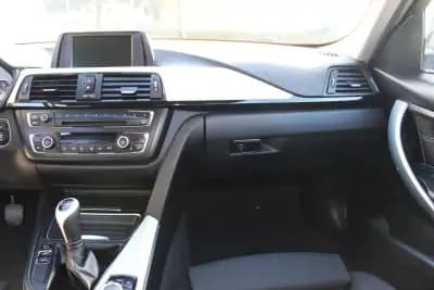 Vendo BMW 318 2013 - 14900 EUR, 154000 km - AUTO.MOTO.pt