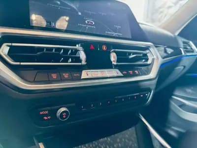 Vendo BMW 318 2021 - 34990 EUR, 23310 km - AUTO.MOTO.pt