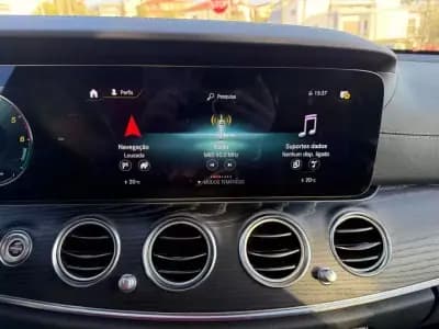 Sell Mercedes-Benz E 300 2020 - 32899 EUR, 142500 km - AUTO.MOTO.pt