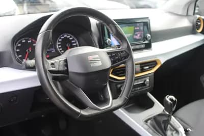 Vendo SEAT Arona 2021 - 16990 EUR, 63000 km - AUTO.MOTO.pt