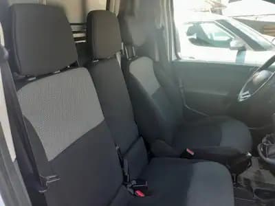 Vendo Renault Kangoo 2018 - 10900 EUR, 173000 km - AUTO.MOTO.pt