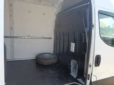 Vendo Iveco 35S14 Extra longa 2021 - 27000 EUR, 165000 km - AUTO.MOTO.pt