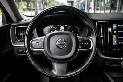 Sell Volvo XC 60 2020 - 36990 EUR, 82194 km - AUTO.MOTO.pt