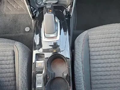 Sell Peugeot e-208 2021 - 17700 EUR, 22007 km - AUTO.MOTO.pt