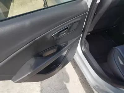 Vendo SEAT Leon 2015 - 11750 EUR, 161000 km - AUTO.MOTO.pt