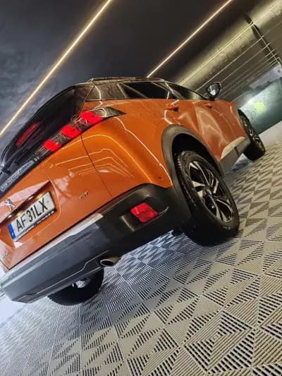 Vendo Peugeot 2008 2021 - 19750 EUR, 134592 km - AUTO.MOTO.pt