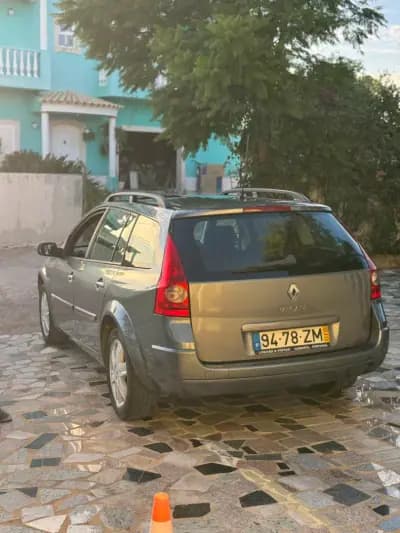 Sell Renault Mégane 2005 - 5500 EUR, 205713 km - AUTO.MOTO.pt