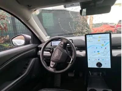 Vendo Ford Mustang Mach-E 2021 - 34900 EUR, 49000 km - AUTO.MOTO.pt