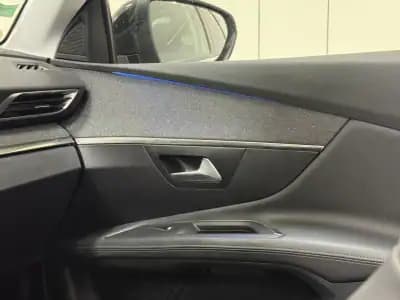 Sell Peugeot 3008 2019 - 18990 EUR, 130000 km - AUTO.MOTO.pt