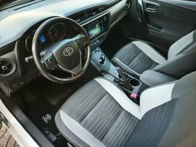 Sell Toyota Auris 2016 - 14900 EUR, 160000 km - AUTO.MOTO.pt