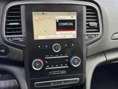 Vendo Renault Mégane 2019 - 16900 EUR, 105740 km - AUTO.MOTO.pt