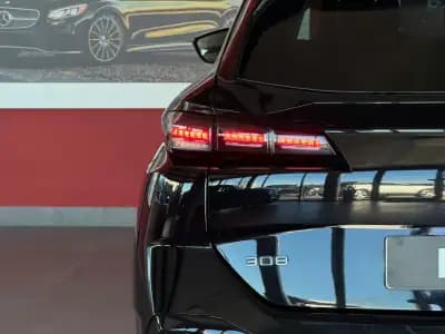 Vendo Peugeot 308 SW 2022 - 19990 EUR, 123591 km - AUTO.MOTO.pt