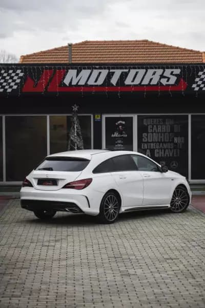 Vendo Mercedes-Benz CLA 200 2018 - 22900 EUR, 168433 km - AUTO.MOTO.pt